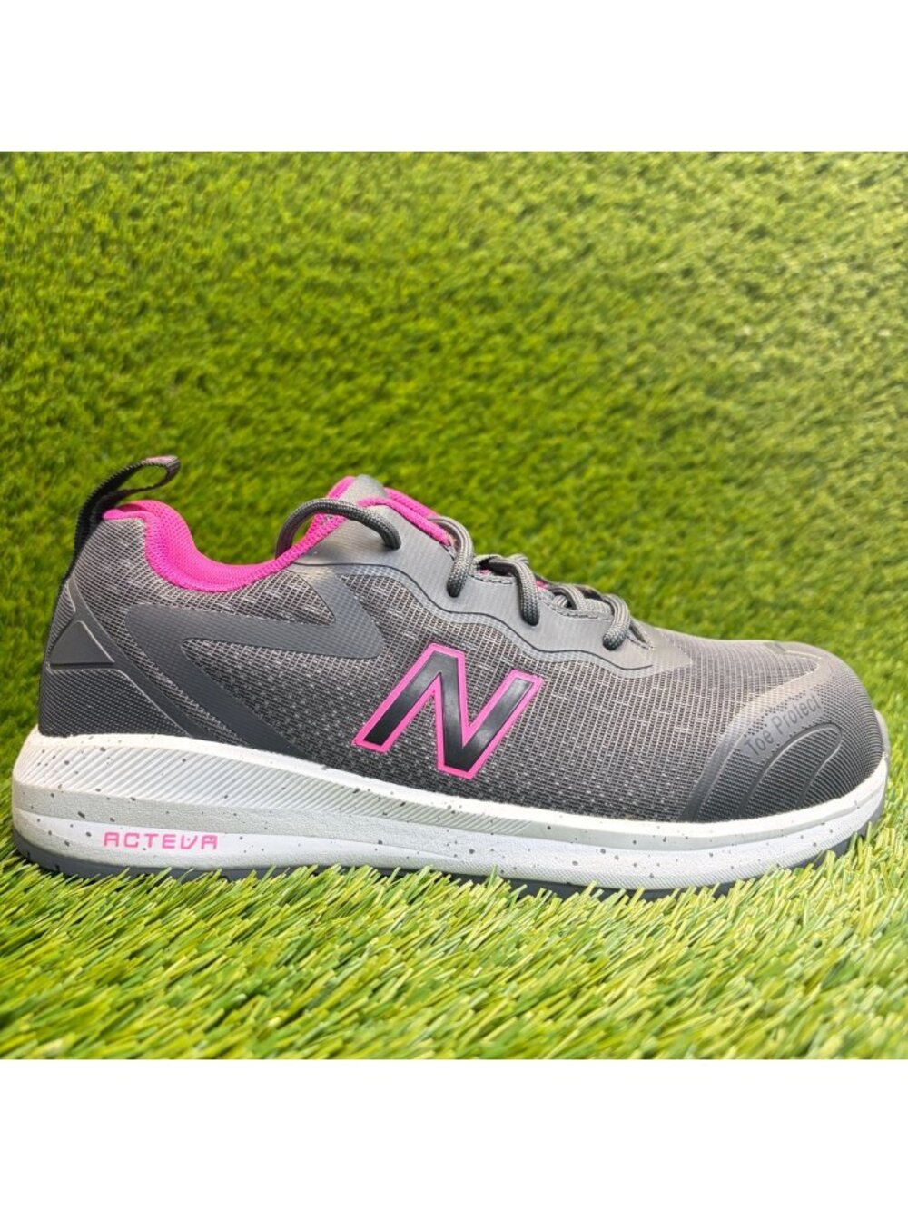 New Balance Logic Womens Size 6 Gray Pink White Composite Toe Safety Work Shoes